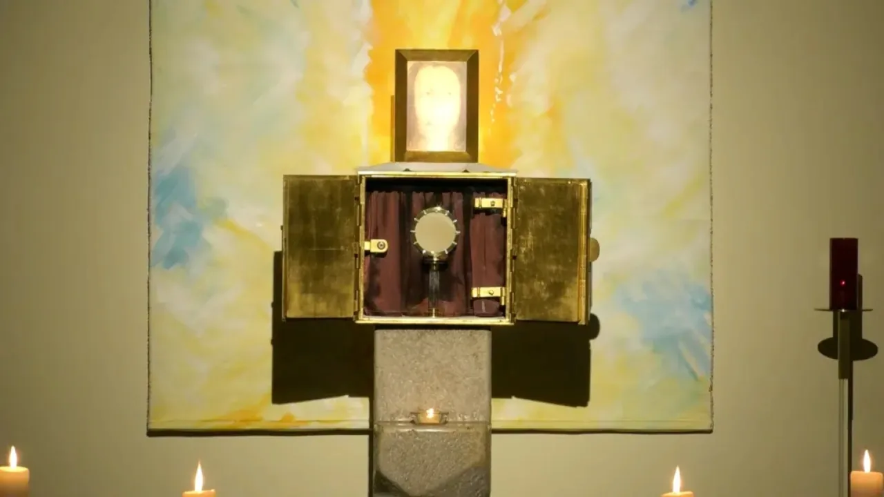 Eucharistische Anbetung aus Regina Pacis in Leutkirch
