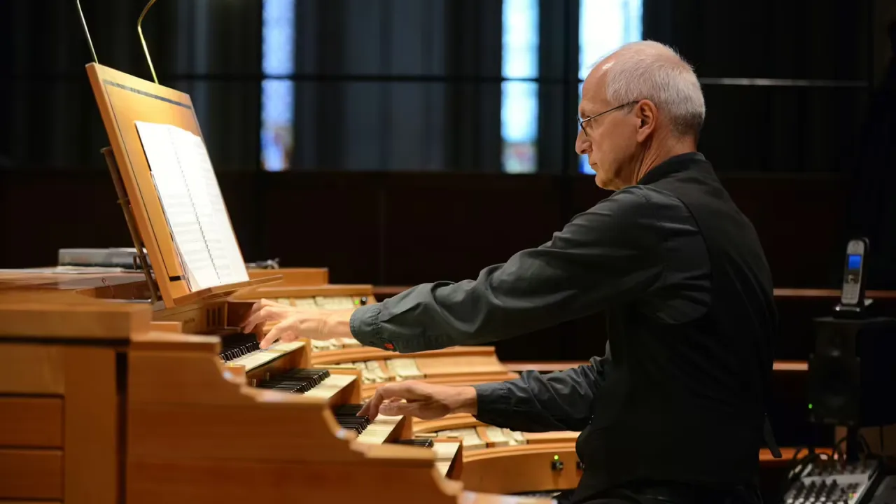 Vorweihnachtliches Orgelkonzert mit Domorganist Prof. Winfried Bönig im Kölner Dom
