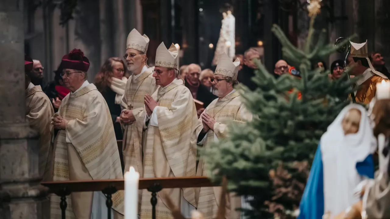 LIVE: Pontifikalamt am Zweiten Weihnachtstag im Kölner Dom